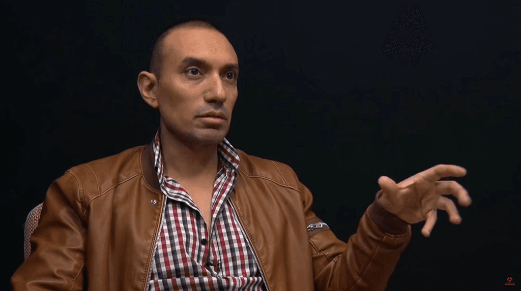 Entrevista con Canal 6 de julio en el documental Vuelta a la izquierda